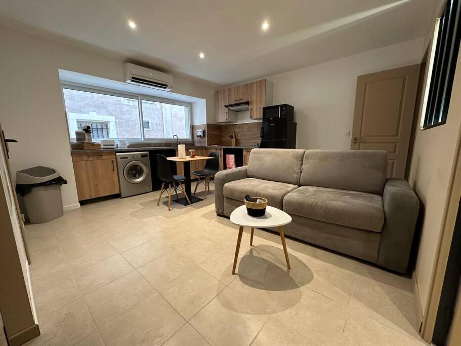 L'Amandier - Appartement Paulhan Екстер'єр фото